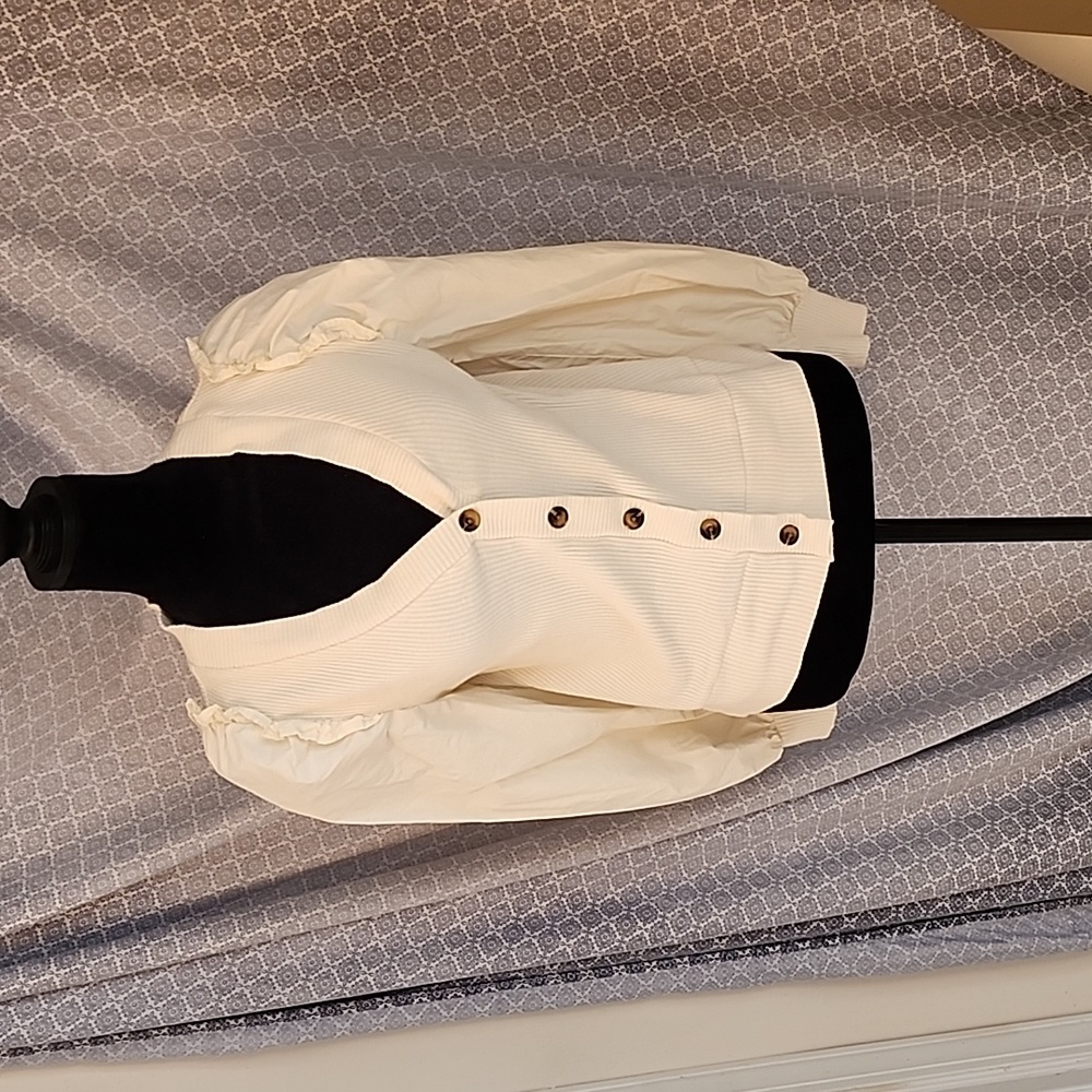 Button Top